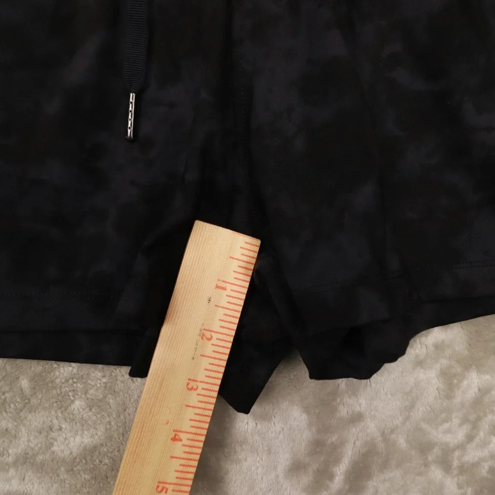 Craze Yoga Women's‎ Black Grey Printed Casual Shorts 3